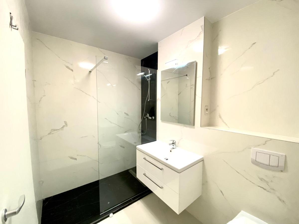 Velvet Home Timişoara Buitenkant foto